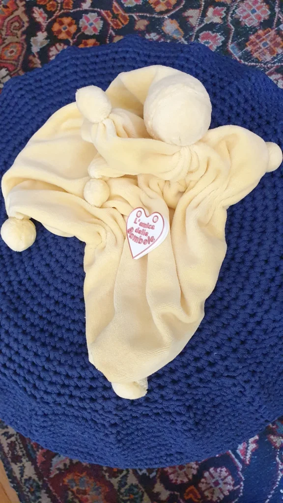 Bambola a Straccetto Gialla