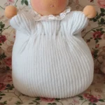 Bambola a Cuscino 25cm Bianca con Pelle Calda 20221228_133158-1